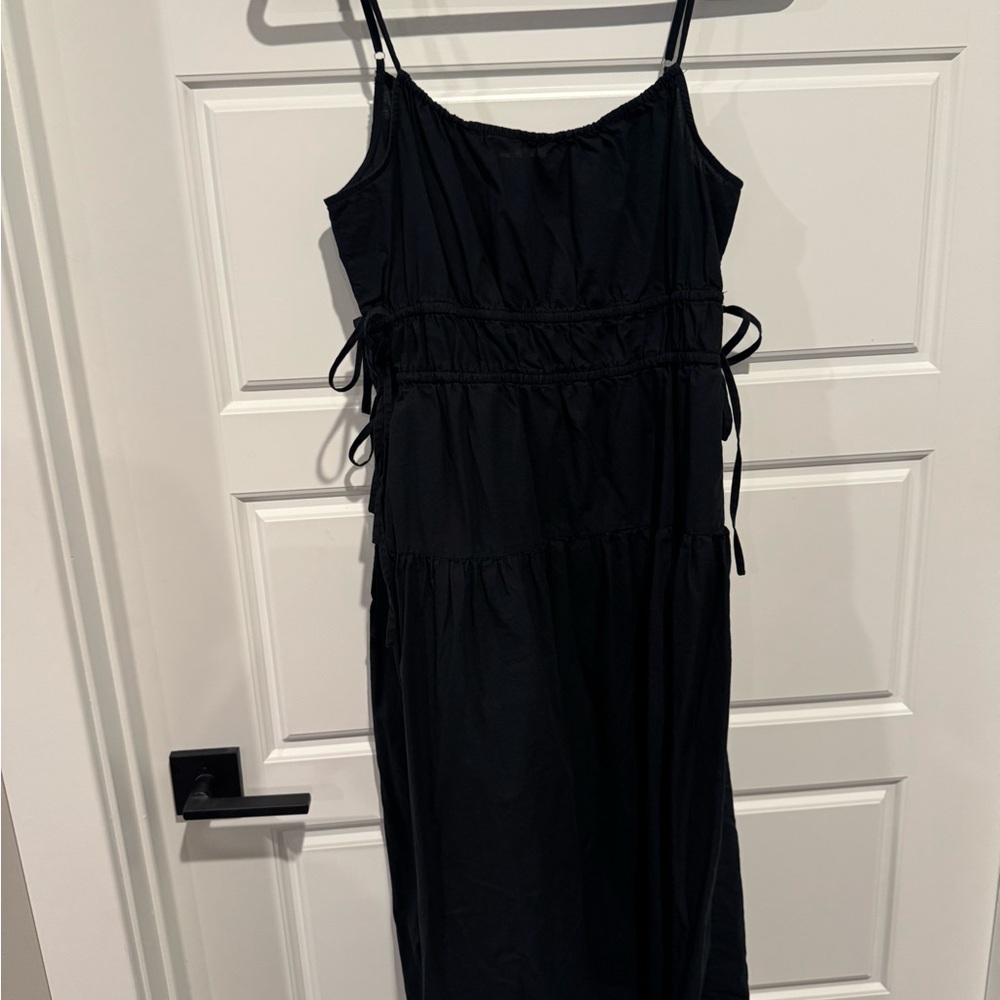 Universal Thread Black Midi Dress